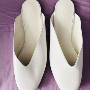 Vince Levins Flat Leather Mule shoes